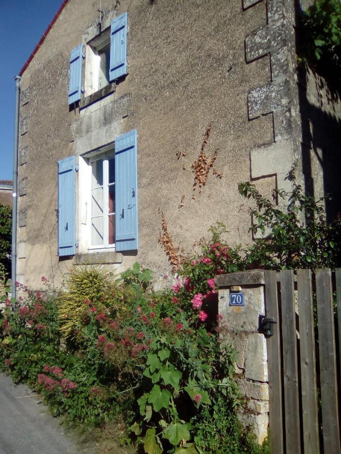 Holiday home Les Volets Bleus