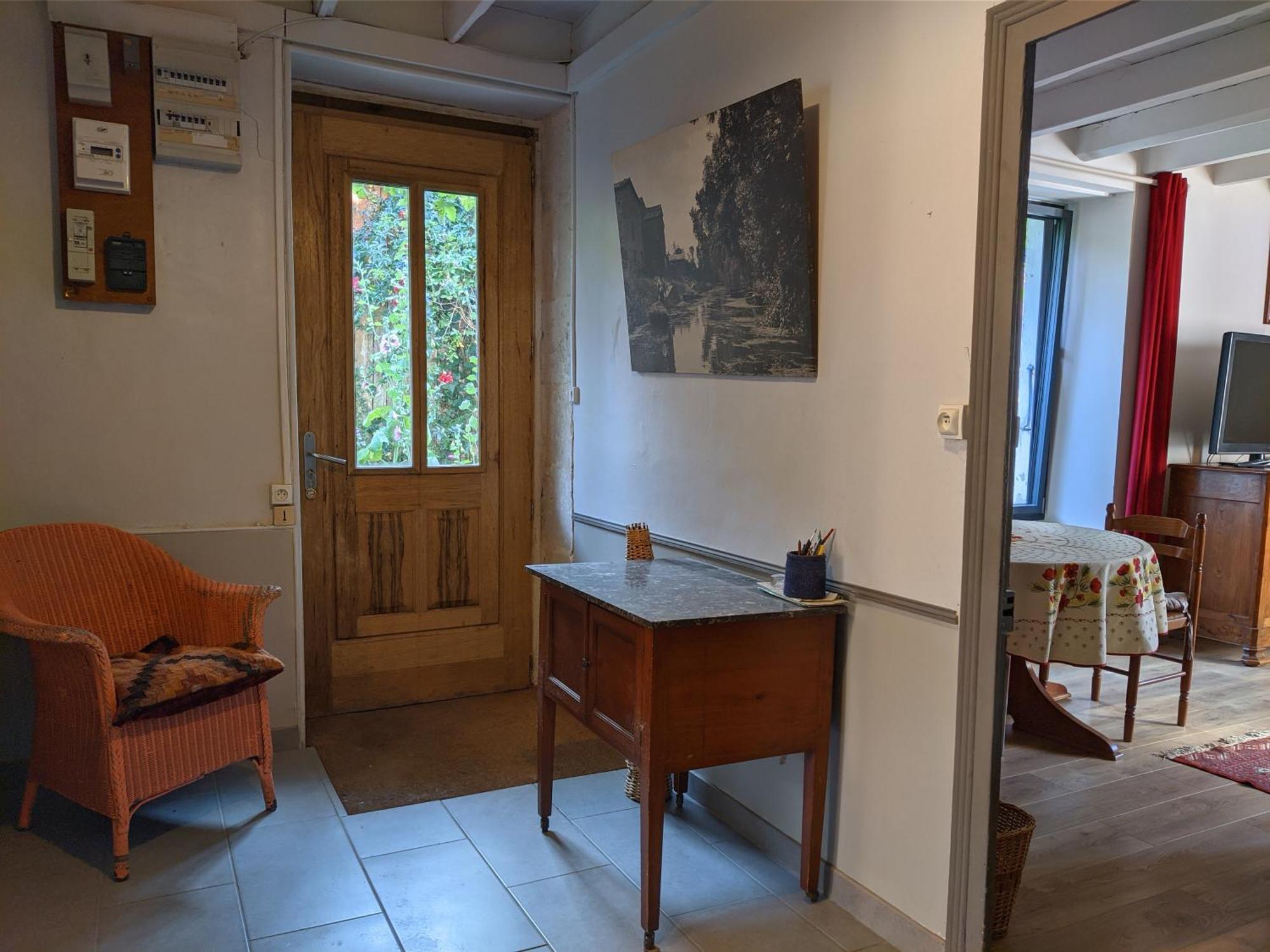 Holiday home Les Volets Bleus