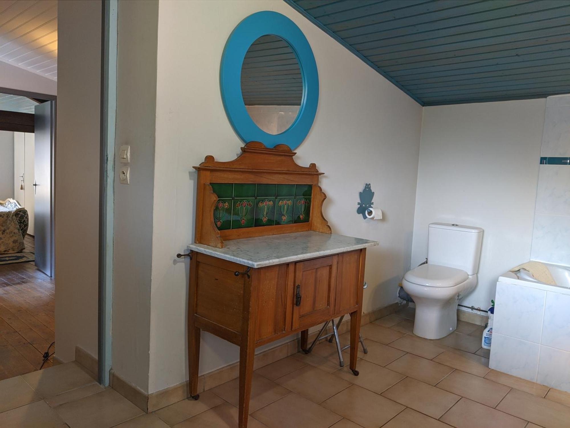 Holiday home Les Volets Bleus *